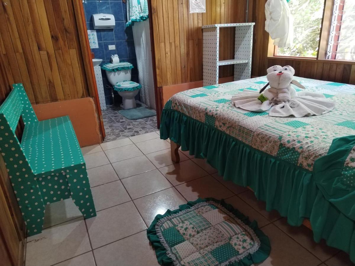 מונטה ורדה Pension Y Cabinas Colibri B&B Costa Rica מראה חיצוני תמונה